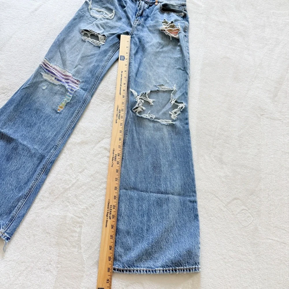 American Eagle Ripped Flare Jeans‎ Light Wash Distressed Rainbow Patch 2